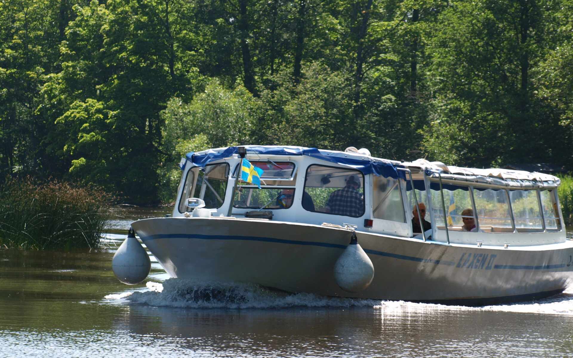  Guidad tur på Rönne å med turistbåten Laxen