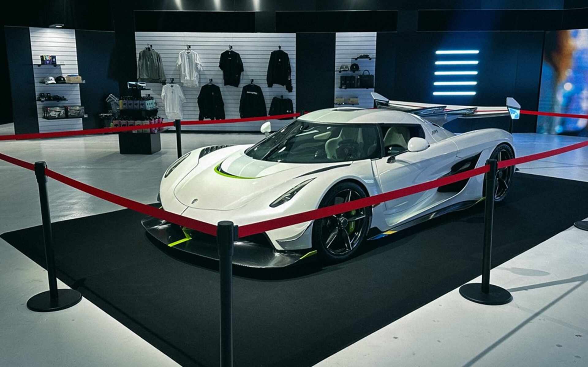  Koenigsegg Pop-up Experience Center PREMIÄR 13 juni